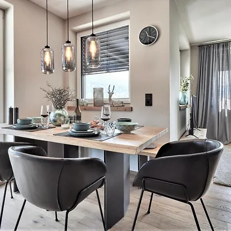 Bergroof Apartment *