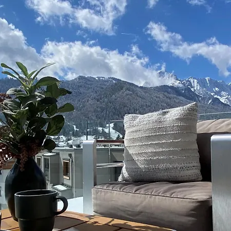 Bergroof Apartment *